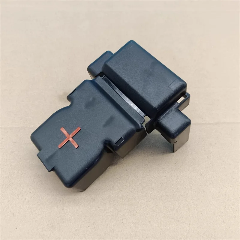 For Nissan Patrol Y62 QX80 QX56 Battery Positive Cover Battery +pole Cover Protective Cover
For Nissan Patrol Y62 QX80 QX56 Battery Positive Cover Battery +pole Cover Protective Cover
