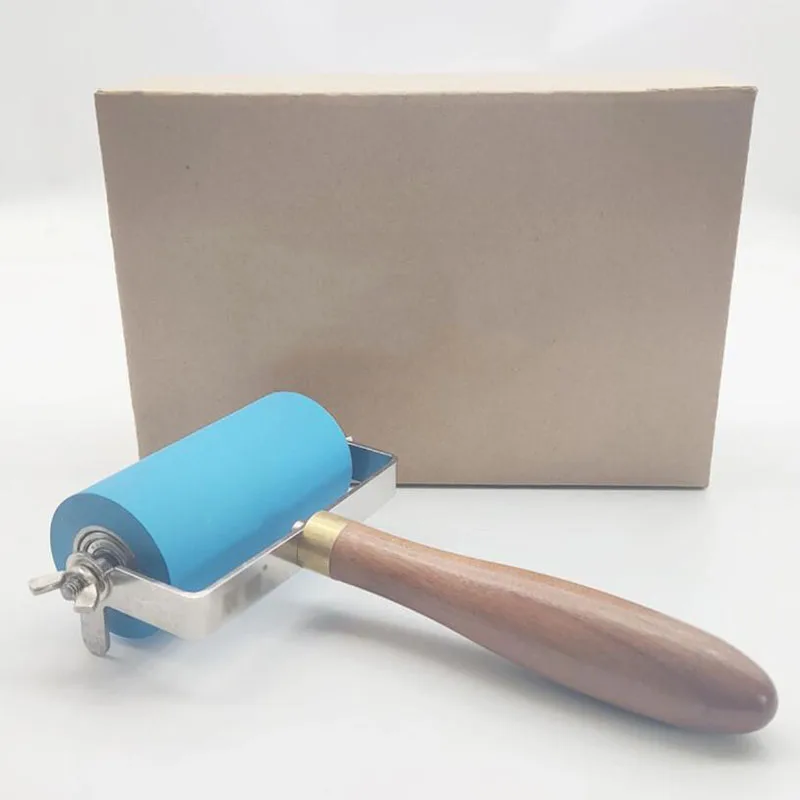 for Printmaking, Relief Printing, Woodblock & Etching Press, with Sandalwood Handle,Printing Ink Roller - 100MM Rubber Brayer
for Printmaking, Relief Printing, Woodblock & Etching Press, with Sandalwood Handle,Printing Ink Roller - 100MM Rubber Brayer