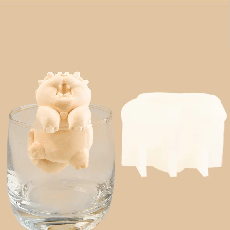 A roaring dragon hanging wall ice cube silicone mold DIY cartoon pet ice cream chocolate decoration mold
A roaring dragon hanging wall ice cube silicone mold DIY cartoon pet ice cream chocolate decoration mold