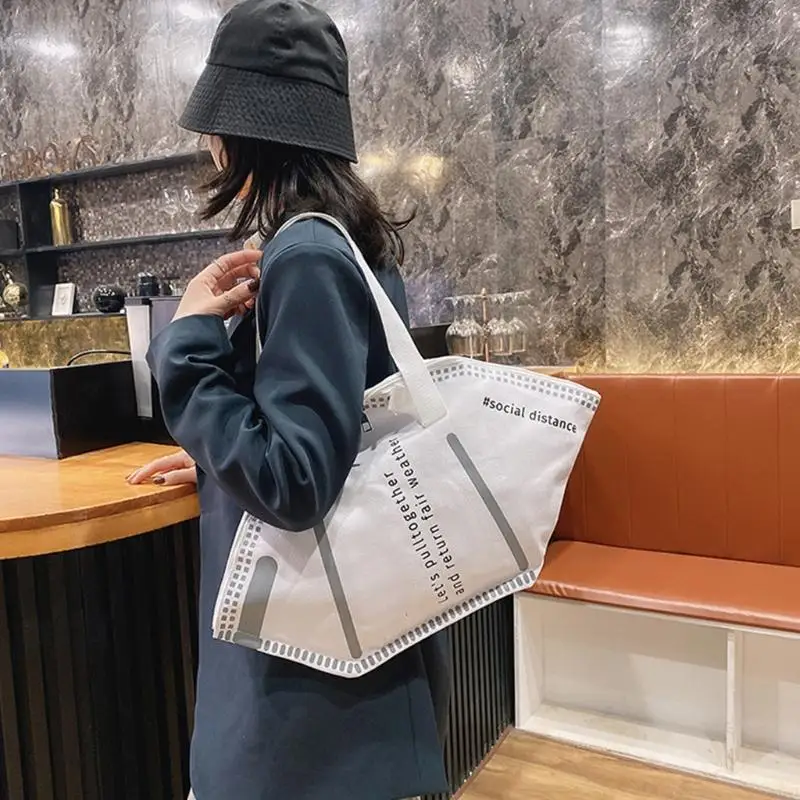 367A Fashion Casual Mask Shaped Tote Bag for Creative Women Canvas Bag High Capacity Portable Shopping Bags Handbag Shoulder
367A Fashion Casual Mask Shaped Tote Bag for Creative Women Canvas Bag High Capacity Portable Shopping Bags Handbag Shoulder