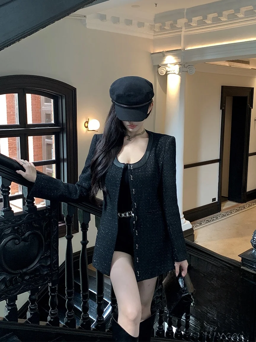 Kubiliv Classic Slim Fit High Density Black Neckless Padded Waistcoat Style Outerwear with Fake Pockets for Women
Kubiliv Classic Slim Fit High Density Black Neckless Padded Waistcoat Style Outerwear with Fake Pockets for Women