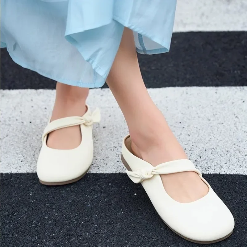 Shoes Female 2025 High Quality Closed Toe Women's Slippers Outdoor Casual Slippers Women Round Toe Shallow Flat with Sandals
Shoes Female 2025 High Quality Closed Toe Women's Slippers Outdoor Casual Slippers Women Round Toe Shallow Flat with Sandals
