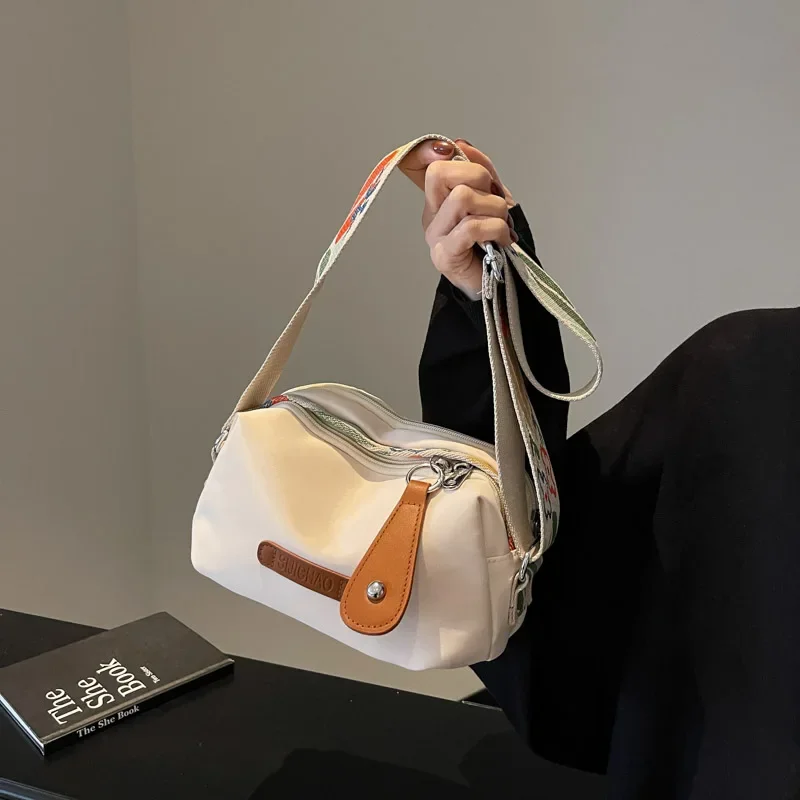 New Minimalist Women's Small Square Bag Casual Solid Color Women's Waist Bags Fashionable and Versatile Portable Shoulder Bags
New Minimalist Women's Small Square Bag Casual Solid Color Women's Waist Bags Fashionable and Versatile Portable Shoulder Bags