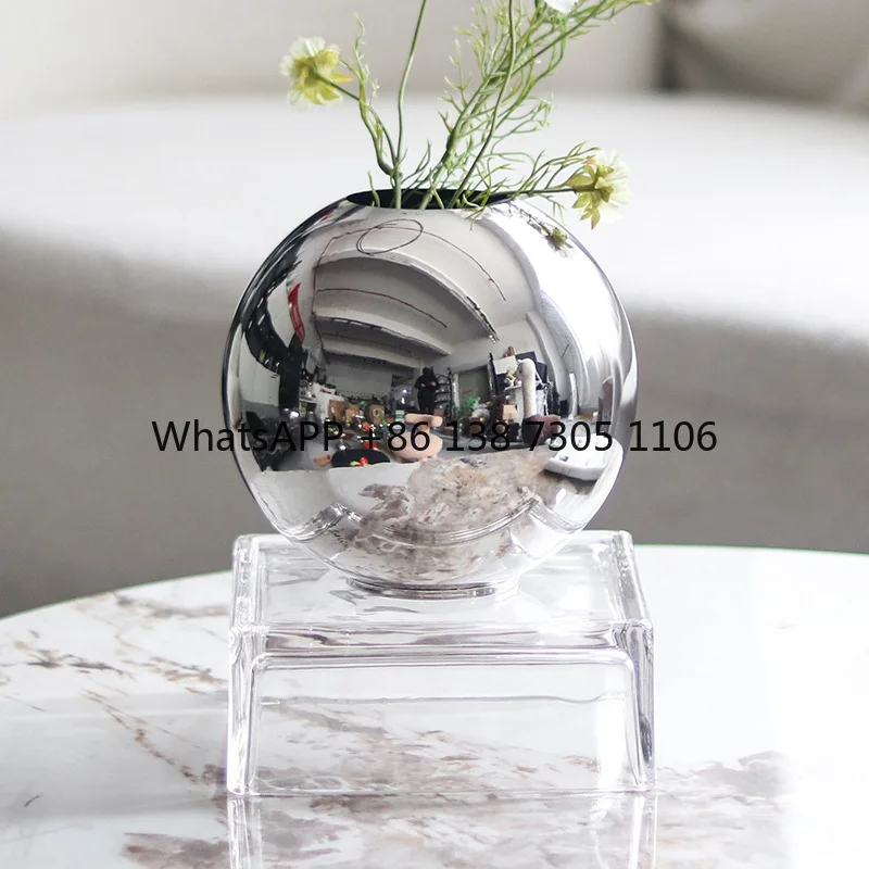 Art metal ball large diameter flower ornaments cafe restaurant model room atmosphere vase
Art metal ball large diameter flower ornaments cafe restaurant model room atmosphere vase