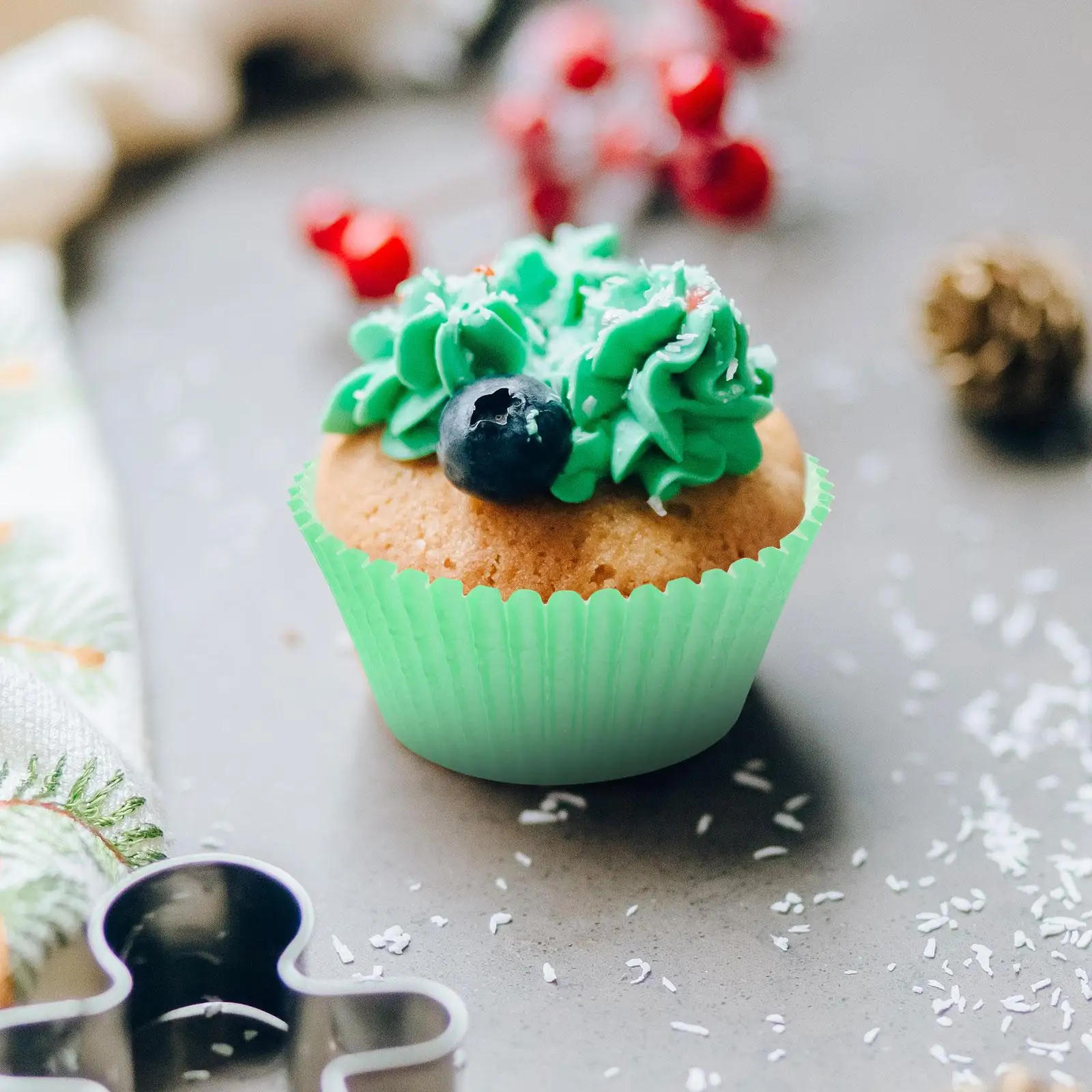 100 Pcs Colorful Oil Paper Cups Beautiful Cake Cupcake Liners Muffin Cases Baking Wrappers Food Grade Green Football Set
100 Pcs Colorful Oil Paper Cups Beautiful Cake Cupcake Liners Muffin Cases Baking Wrappers Food Grade Green Football Set