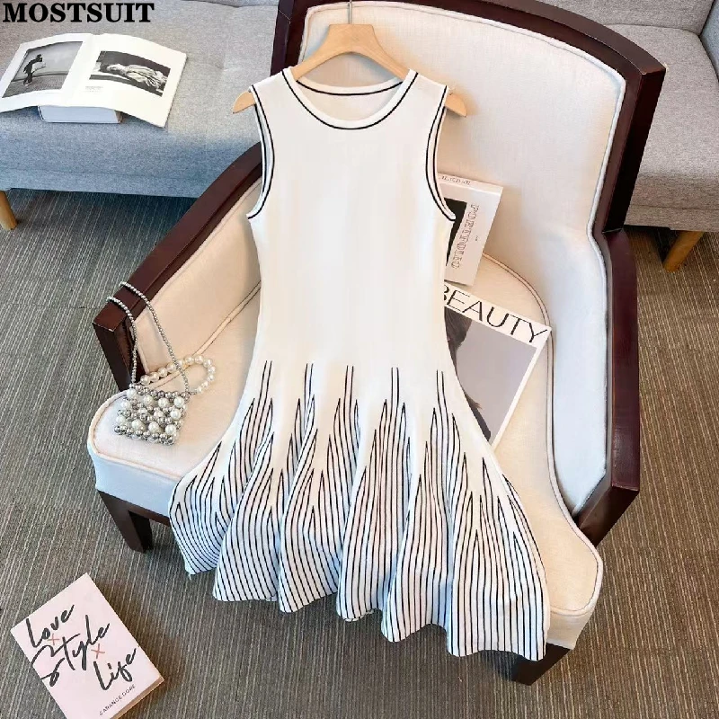 Summer Knitted Mini Vest Dress Women Sleeveless Striped A-line Dresses Elegant Vintage French Style Fashion Ladies Vestido Mujer
Summer Knitted Mini Vest Dress Women Sleeveless Striped A-line Dresses Elegant Vintage French Style Fashion Ladies Vestido Mujer