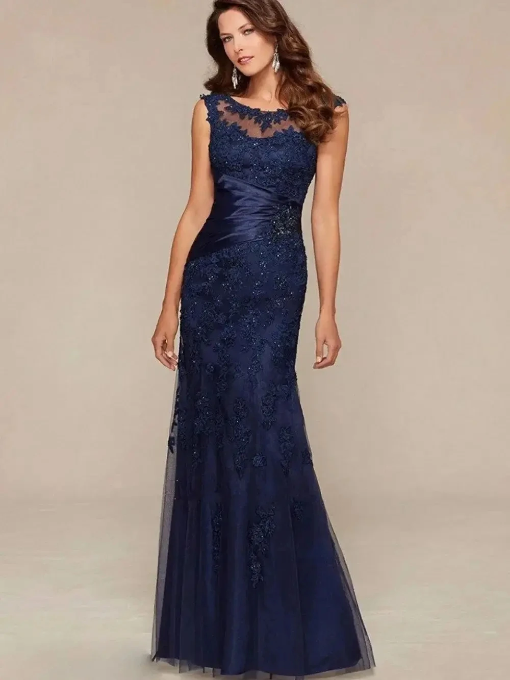 2025 Vintage Mother of The Bride Dress Scoop Mermaid Beaded Lace Appliques Navy Blue Wedding Guest Party Gowns New
2025 Vintage Mother of The Bride Dress Scoop Mermaid Beaded Lace Appliques Navy Blue Wedding Guest Party Gowns New