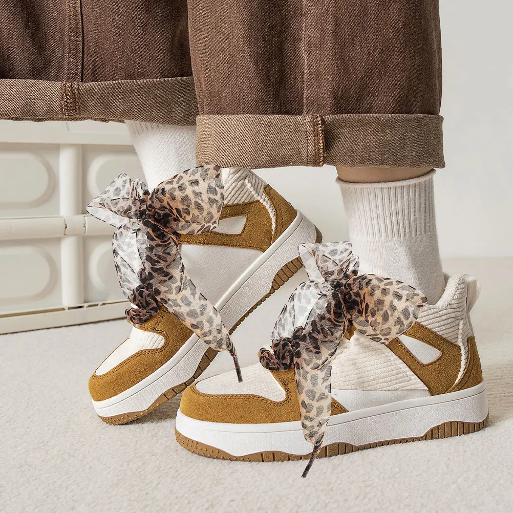 1Pair Ribbon Shoelaces Cute Wide Flat Shoelaces for Sneakers Women Leopard Print Animal Decorative Laces
1Pair Ribbon Shoelaces Cute Wide Flat Shoelaces for Sneakers Women Leopard Print Animal Decorative Laces