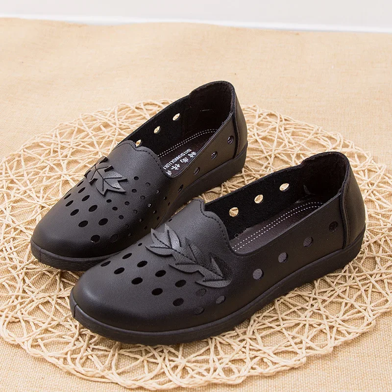 Women Loafers Fashion Summer Leather Ballet Shoes Woman Flats Slip on Hollow-out Casual Moccasins Breathable Flat Shoes
Women Loafers Fashion Summer Leather Ballet Shoes Woman Flats Slip on Hollow-out Casual Moccasins Breathable Flat Shoes