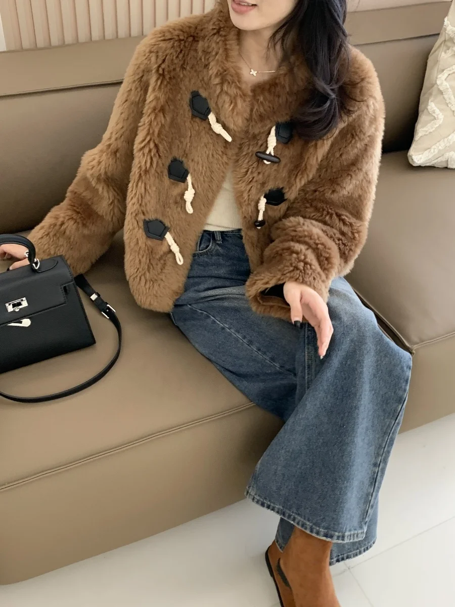 Love Idol eepskin ort Coat Women's Winter Jaet Inteated Fur eepskin Vest Korean Sle Long Sve Loose Fit Coat
Love Idol eepskin ort Coat Women's Winter Jaet Inteated Fur eepskin Vest Korean Sle Long Sve Loose Fit Coat
