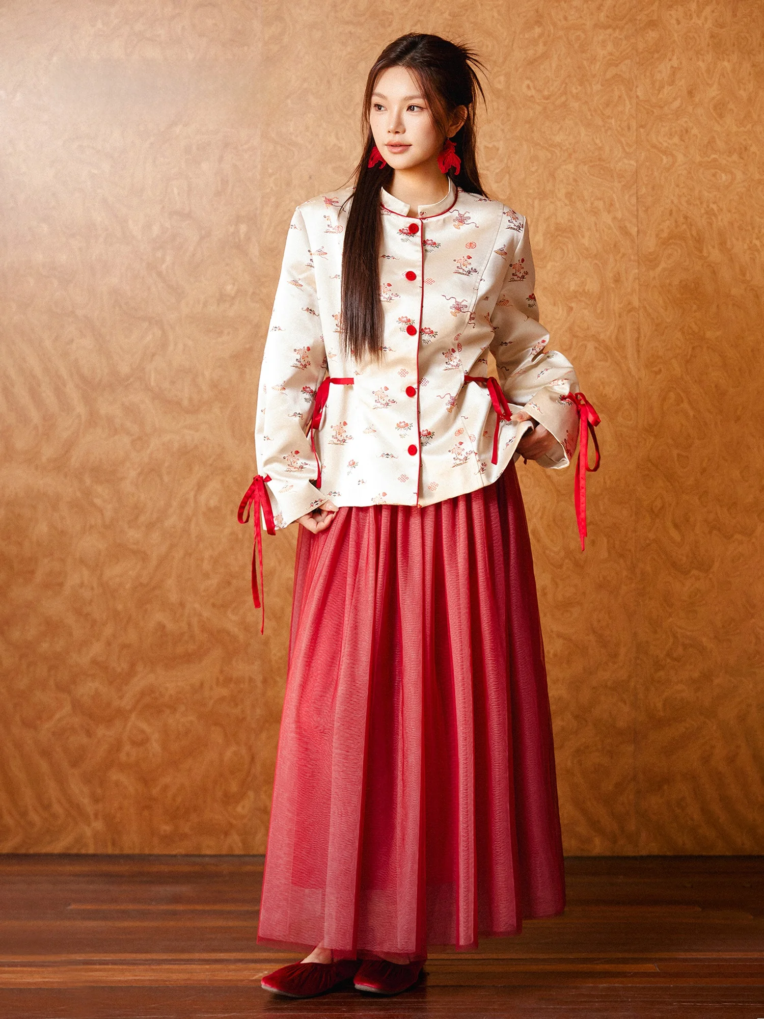 Plusmall Warm Jade Lipstick Button New Chinese Style Small Stand Collar Belted Embroidered Jacket Mesh Half Skirt Set Women's...
Plusmall Warm Jade Lipstick Button New Chinese Style Small Stand Collar Belted Embroidered Jacket Mesh Half Skirt Set Women's...