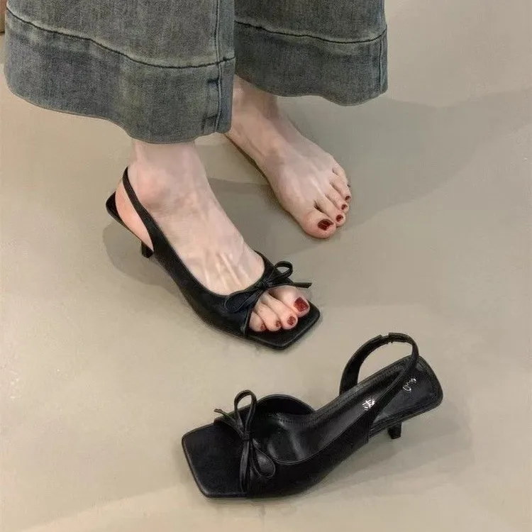 Women's Elegant Fairy Light and Comfortable High-heeled Sandals 2026 Summer New French Bow Decorative Open-toed Stiletto Sandals
Women's Elegant Fairy Light and Comfortable High-heeled Sandals 2026 Summer New French Bow Decorative Open-toed Stiletto Sandals