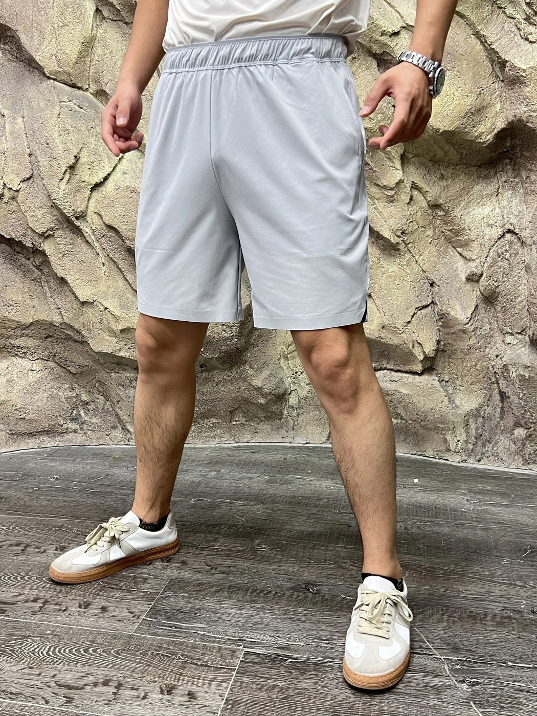 Outdoor Training Shorts Men's Lightweight Running Pants Breathable Quick Dry Elastic Glue Summer Sports Running Training Shorts
Outdoor Training Shorts Men's Lightweight Running Pants Breathable Quick Dry Elastic Glue Summer Sports Running Training Shorts