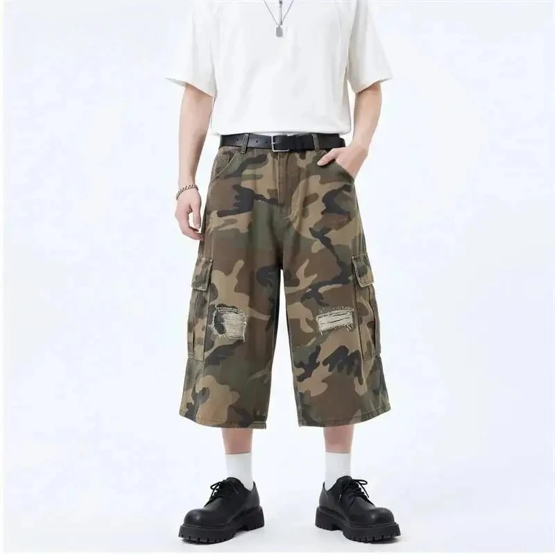 American Retro Ripped And Patched Camouflage Cropped Jeans For Men Summer Loose Fitting Wide Leg Casual Shorts
American Retro Ripped And Patched Camouflage Cropped Jeans For Men Summer Loose Fitting Wide Leg Casual Shorts