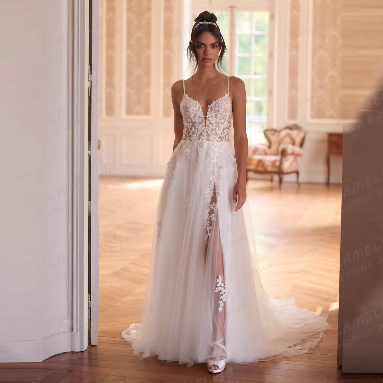 Simple Appliques Wedding Dresses Women's A Line Sexy Lace Elegant V Neck Split Bridal Gowns Party Vestidos De Novia Customized
Simple Appliques Wedding Dresses Women's A Line Sexy Lace Elegant V Neck Split Bridal Gowns Party Vestidos De Novia Customized