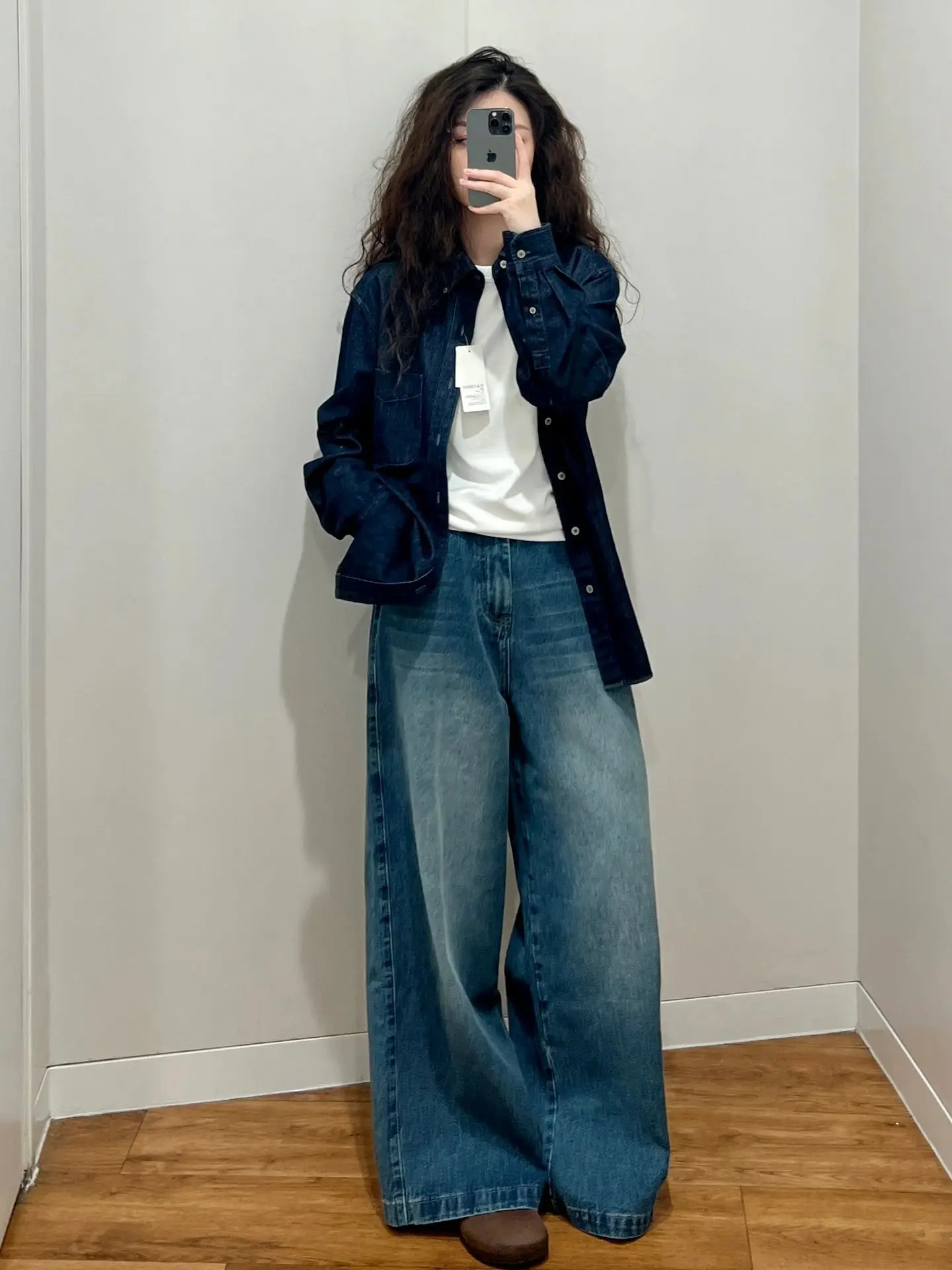 Джинсовая рабочая одежда BAN WAY в стиле ретро, свободная посадка для пар, женская одежда с длинным воротником-стойкой, однотонная, весна 2025 г.
Джинсовая рабочая одежда BAN WAY в стиле ретро, свободная посадка для пар, женская одежда с длинным воротником-стойкой, однотонная, весна 2025 г.