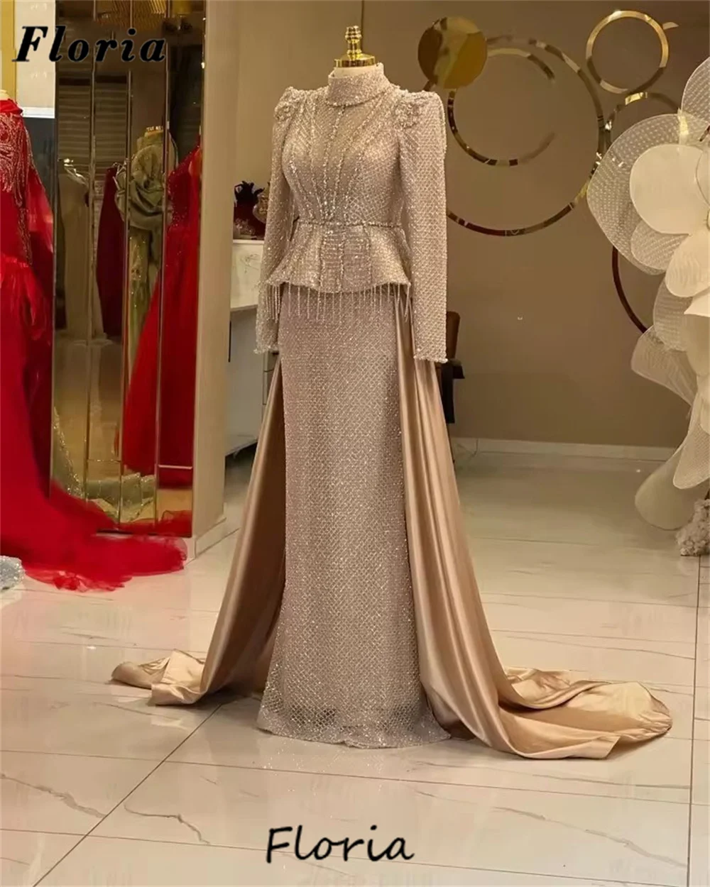 Luxurious Champagne Beading Cocktail Dresses 2025 Customized Long Sleeves Prom Dress Vestidos De Fiesta Party Evening Dresses
Luxurious Champagne Beading Cocktail Dresses 2025 Customized Long Sleeves Prom Dress Vestidos De Fiesta Party Evening Dresses