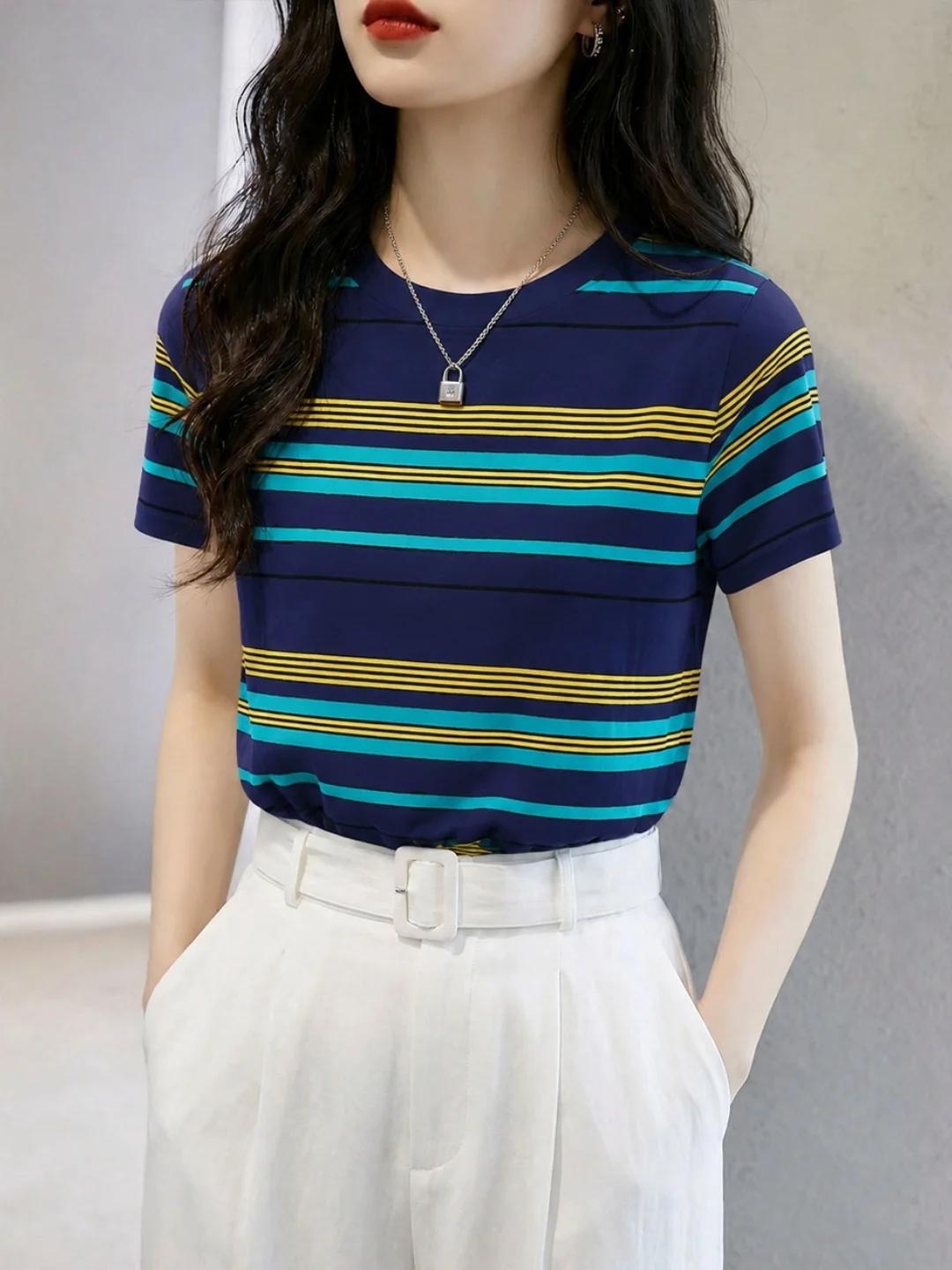 Comfortable Loose Short Sleeve round Neck Striped T-Shirt Commute Design Retro Color Block Women's Summer Fashion Top
Comfortable Loose Short Sleeve round Neck Striped T-Shirt Commute Design Retro Color Block Women's Summer Fashion Top