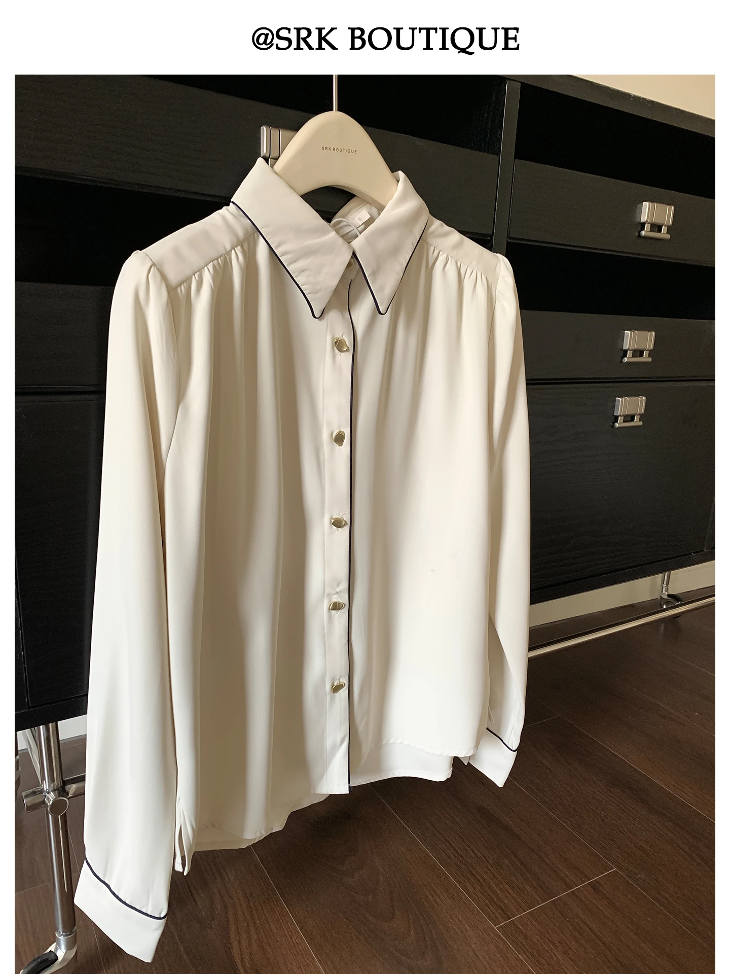 SRK Faionable Loose Long Sve Chiffon irt Turn-down Collar Women's Comfortable Breathable Straight-cut French Sle Top
SRK Faionable Loose Long Sve Chiffon irt Turn-down Collar Women's Comfortable Breathable Straight-cut French Sle Top