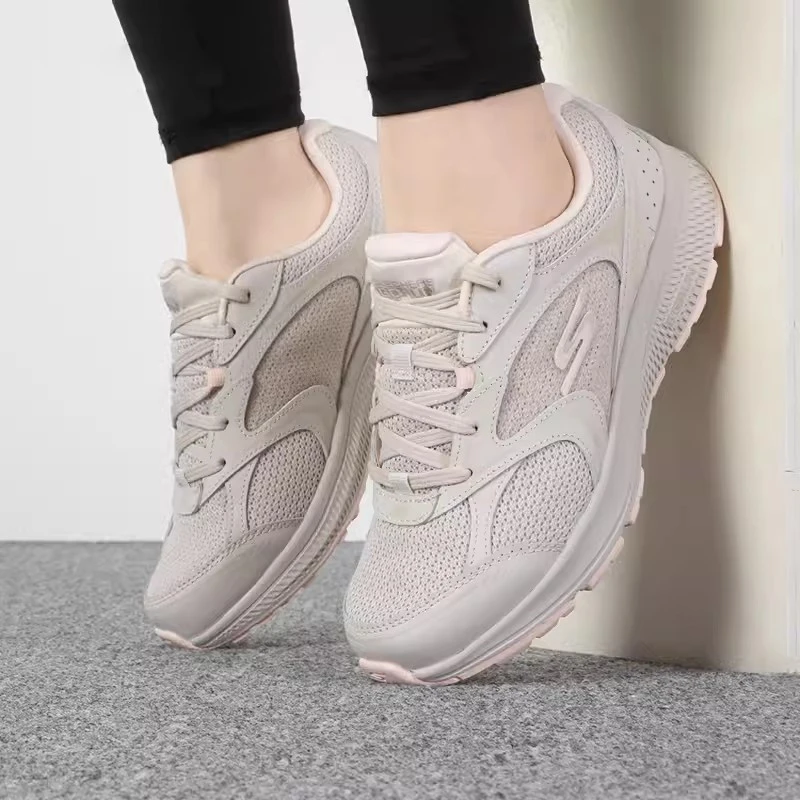 Skechers Women's Sneakers Summer mesh breathable casual running shoes Lightweight shock-absorbing jogging shoes
Skechers Women's Sneakers Summer mesh breathable casual running shoes Lightweight shock-absorbing jogging shoes