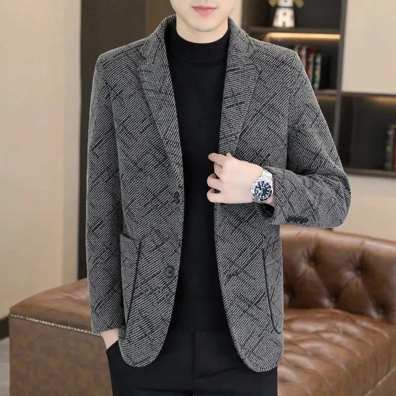 Men's Casual Thickened Fleece Lined Short Suit Jacket Autumn Winter Fashion Trend Straight Hem Business Casual Pure Color
Men's Casual Thickened Fleece Lined Short Suit Jacket Autumn Winter Fashion Trend Straight Hem Business Casual Pure Color