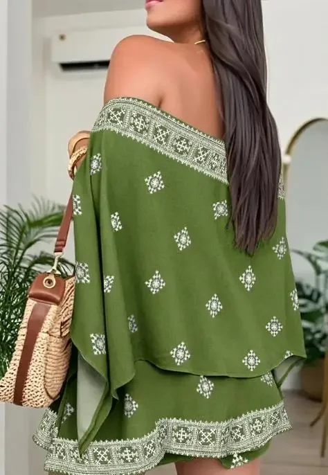 3 Pieces Outfit Split Sleeve Off Shoulder Top & Elastic Waist Shorts Set Casual Vintage Tribal Print Vacation Set with Bandeau
3 Pieces Outfit Split Sleeve Off Shoulder Top & Elastic Waist Shorts Set Casual Vintage Tribal Print Vacation Set with Bandeau