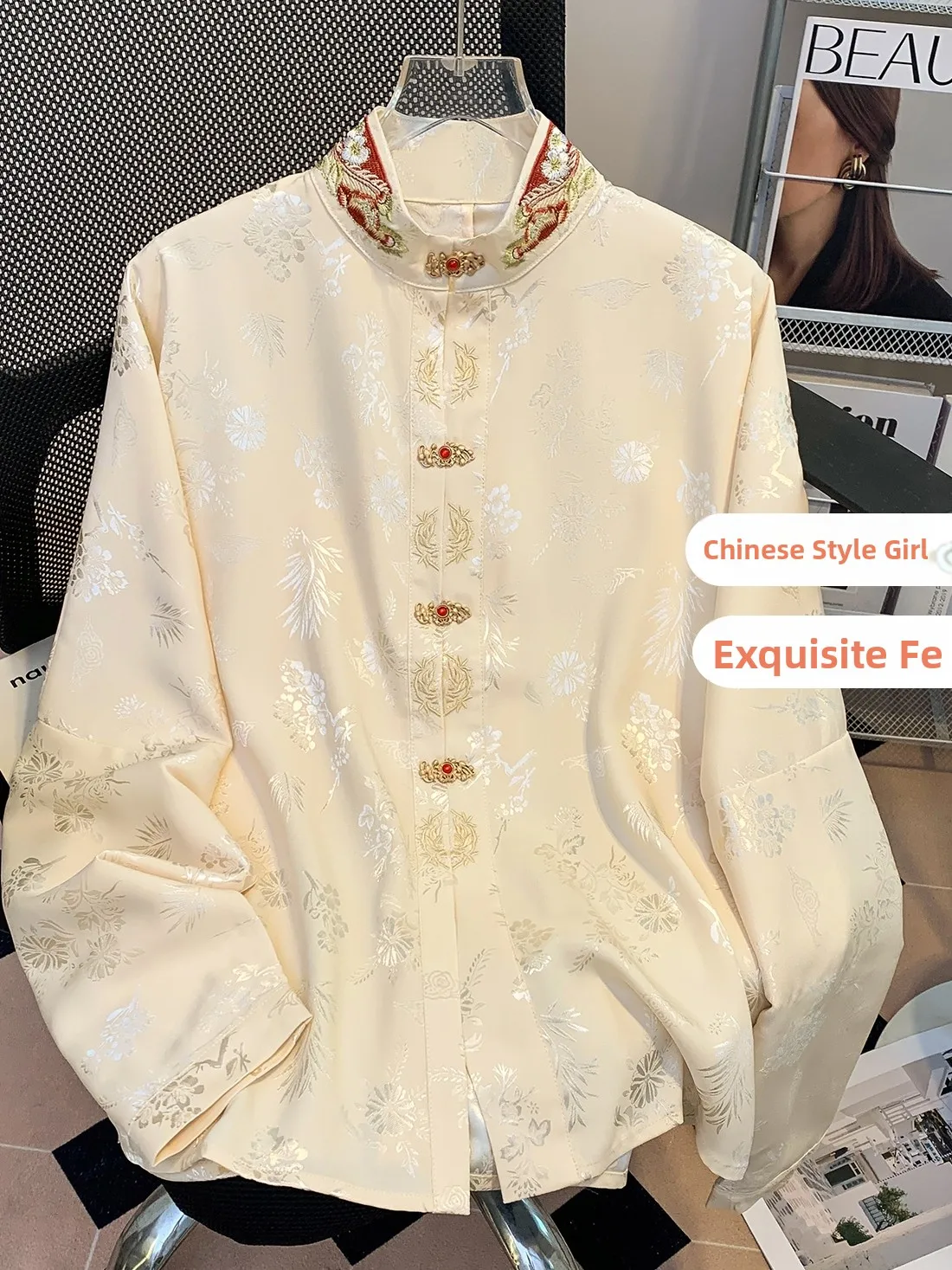 Korean Chinese Style Shirt New National Fashion Improved Plane Sleeve Design Stand Collar Button Front Hanfu Top Women's Clot...
Korean Chinese Style Shirt New National Fashion Improved Plane Sleeve Design Stand Collar Button Front Hanfu Top Women's Clot...
