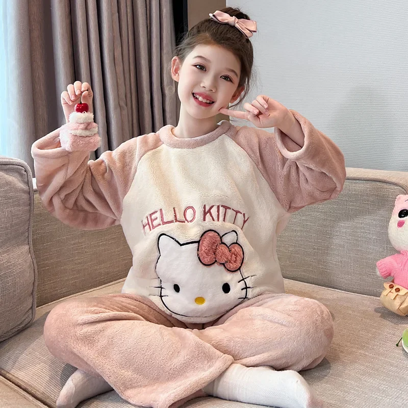 Autumn New Hello Kitty Kuromi Kids Plush Pajamas Anime Sanrio Cartoon Coral Fleece Pullover Shirt Pants Girls Velvet Homewear
Autumn New Hello Kitty Kuromi Kids Plush Pajamas Anime Sanrio Cartoon Coral Fleece Pullover Shirt Pants Girls Velvet Homewear