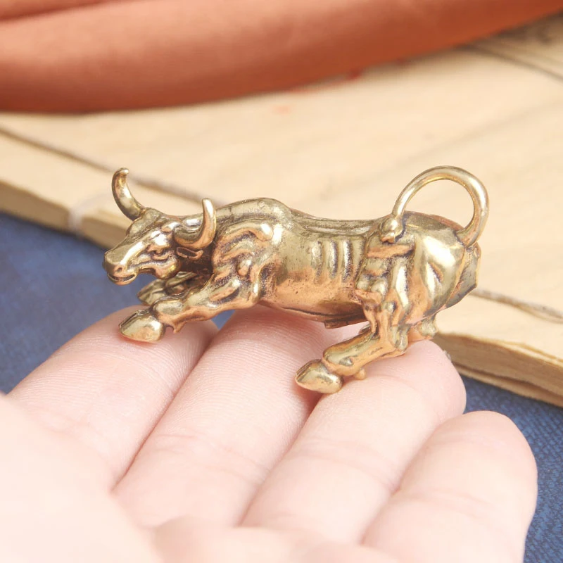Brass Bull Wall Street Cattle Sculpture Copper Cow Statue Mascot Exquisite Craft Ornament Office Decoration Business Gift
Brass Bull Wall Street Cattle Sculpture Copper Cow Statue Mascot Exquisite Craft Ornament Office Decoration Business Gift