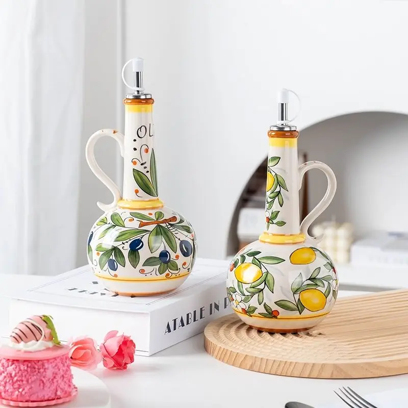 Hand-Painted Ceramic Olive Oil Dispenser Bottle with Handle – 550ML Vintage Mediterranean Style
Hand-Painted Ceramic Olive Oil Dispenser Bottle with Handle – 550ML Vintage Mediterranean Style