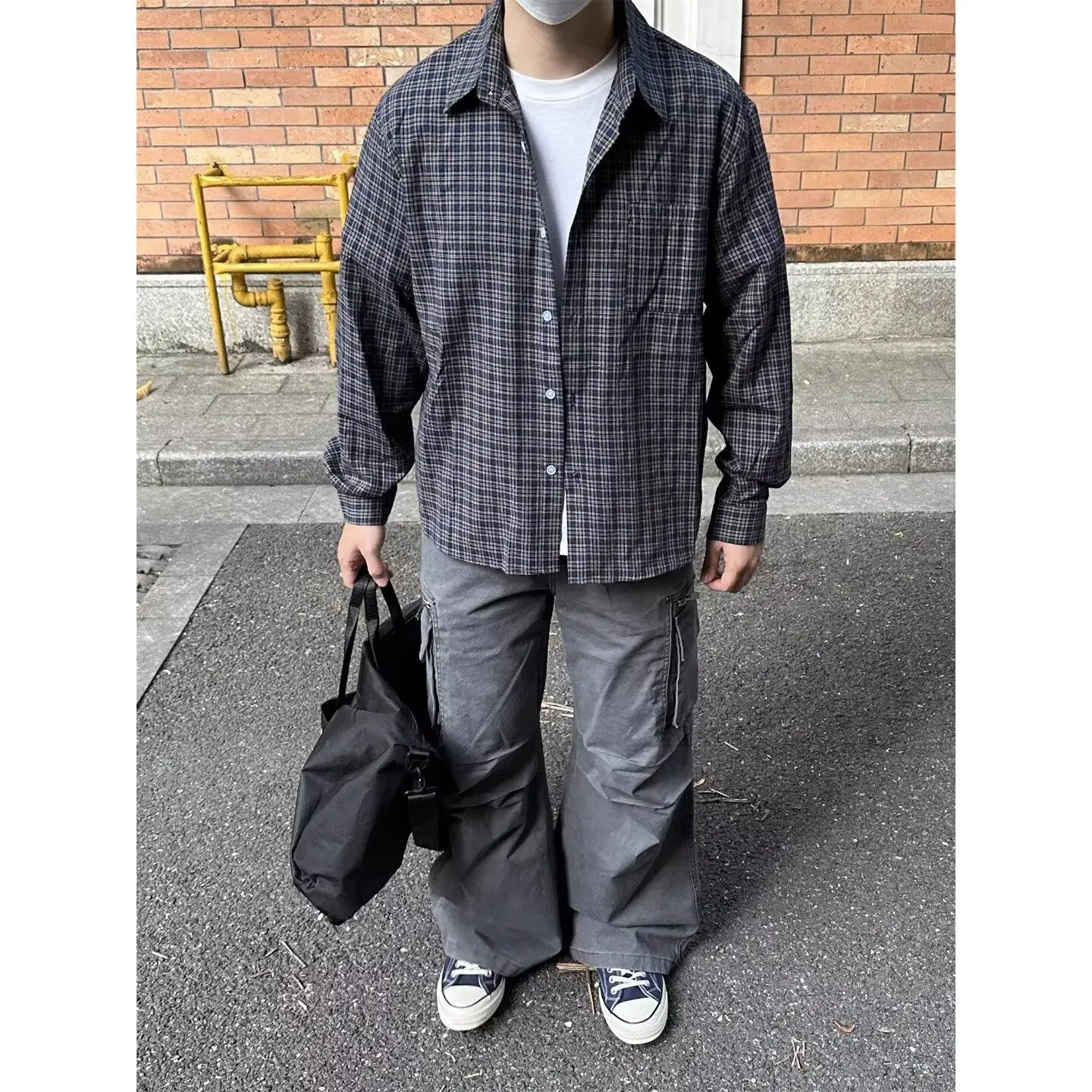 American Retro Plaid Long Sve irt Men's Loose Casual Thin Jaet Outerwear Spring New Sle Casual Faion Cotton Polyester
American Retro Plaid Long Sve irt Men's Loose Casual Thin Jaet Outerwear Spring New Sle Casual Faion Cotton Polyester