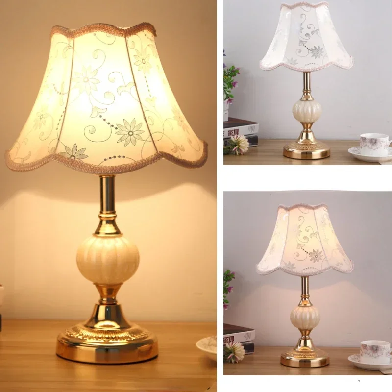 Nordic Glass Table Lamp Euro Simple Bedroom Bedside Lamp American Modern Retro Desk Light Iron Fabric Study Hotel Table Lamp
Nordic Glass Table Lamp Euro Simple Bedroom Bedside Lamp American Modern Retro Desk Light Iron Fabric Study Hotel Table Lamp