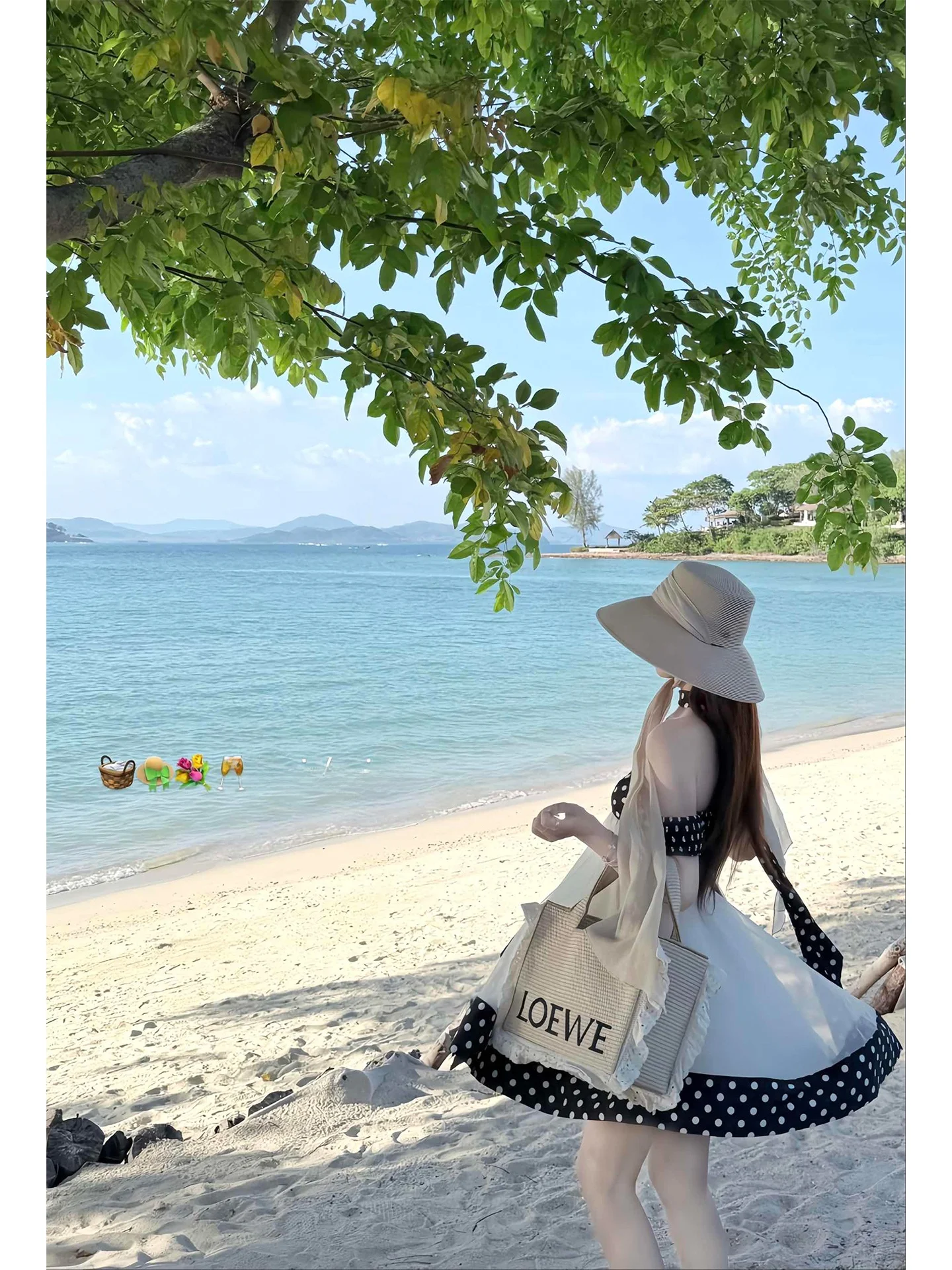 White Water Women Zurich Small Hepburn Retro Polka Dot Tube Top Dress Women Spring Summer Pure Desire Lace Short Skirt
White Water Women Zurich Small Hepburn Retro Polka Dot Tube Top Dress Women Spring Summer Pure Desire Lace Short Skirt