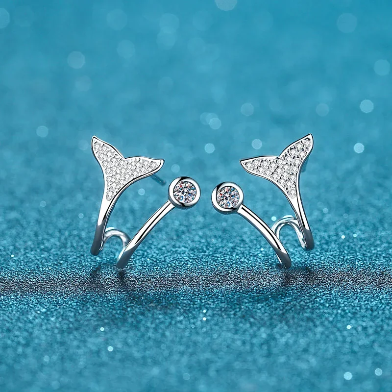 0.42 ct Moissanite S925 Silver Stud Earrings for Women Plated Pt950 Little Fish Tail Micro Inlay Ear Studs Jewelry Wholesale
0.42 ct Moissanite S925 Silver Stud Earrings for Women Plated Pt950 Little Fish Tail Micro Inlay Ear Studs Jewelry Wholesale