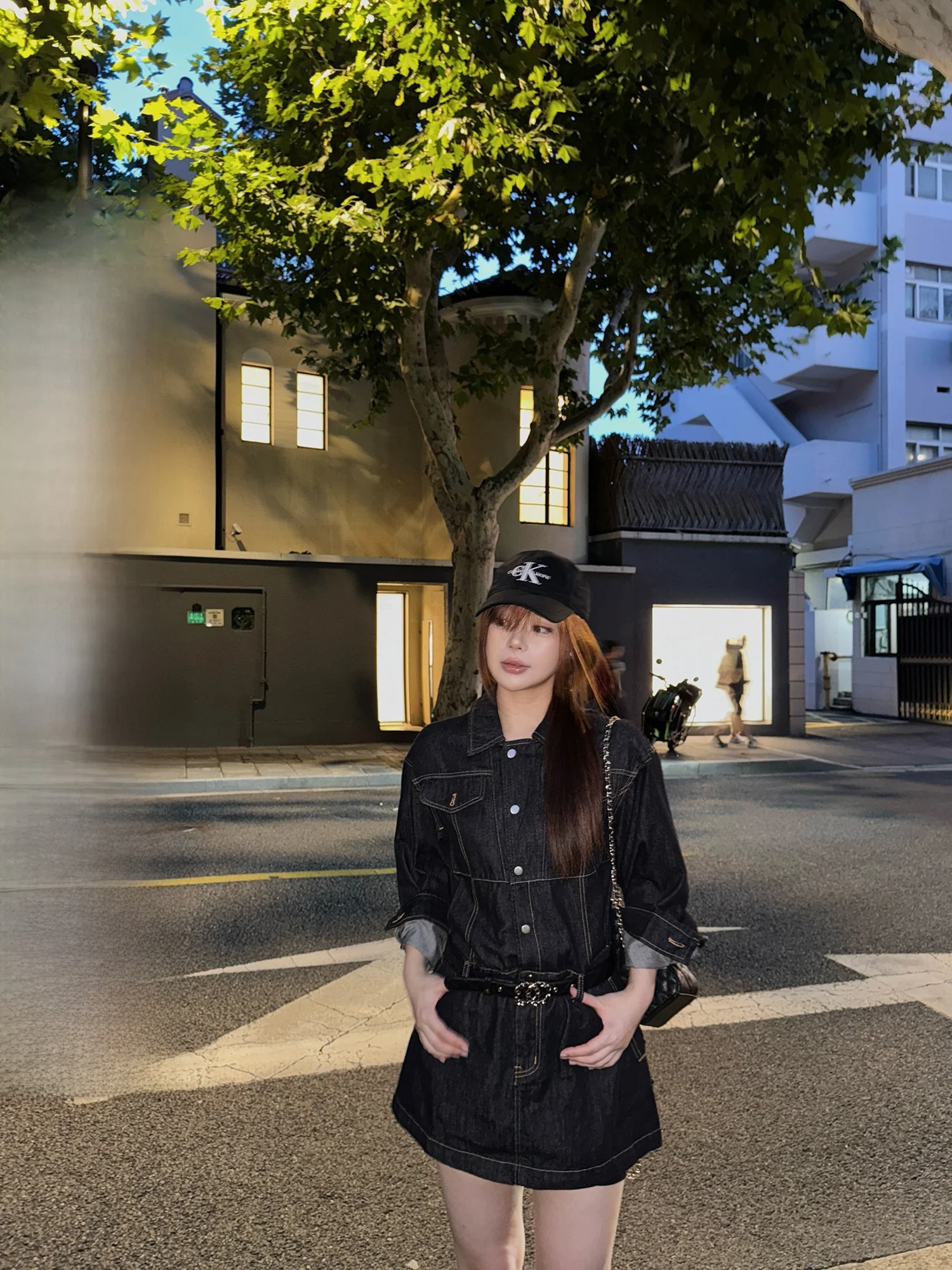 Wild Spicy New York Corner plus Size Denim Shirt Dress Retro Waist Cinching Slimming Long Sleeve Short A-Line Skirt Dress
Wild Spicy New York Corner plus Size Denim Shirt Dress Retro Waist Cinching Slimming Long Sleeve Short A-Line Skirt Dress