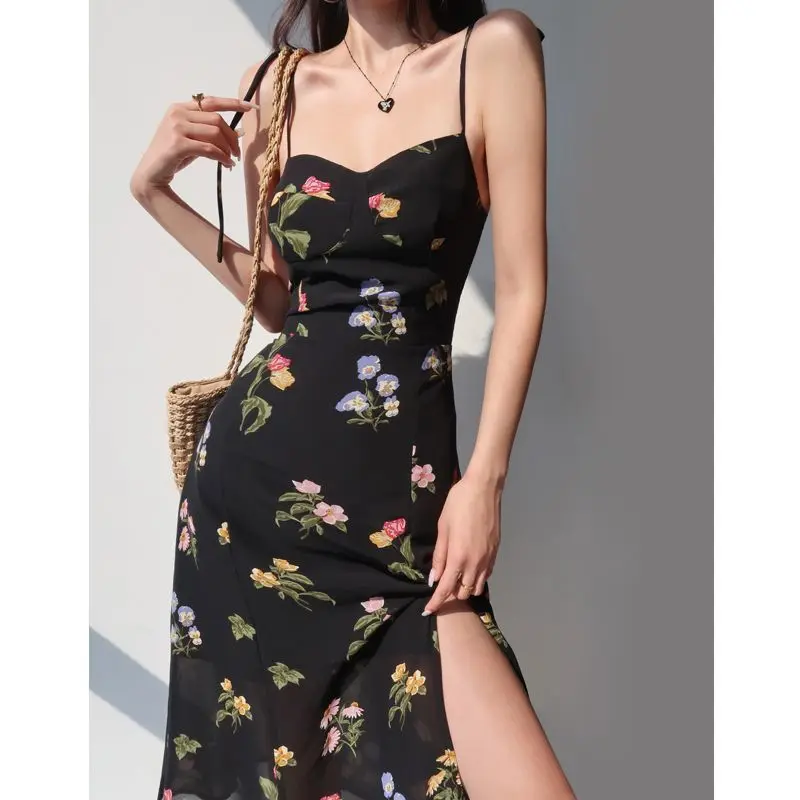 Summer Dress French Printed High Waisted Camisole Dress with Retro and Sexy Waist Cinching Side Slit Lace Up Dress for Women
Summer Dress French Printed High Waisted Camisole Dress with Retro and Sexy Waist Cinching Side Slit Lace Up Dress for Women