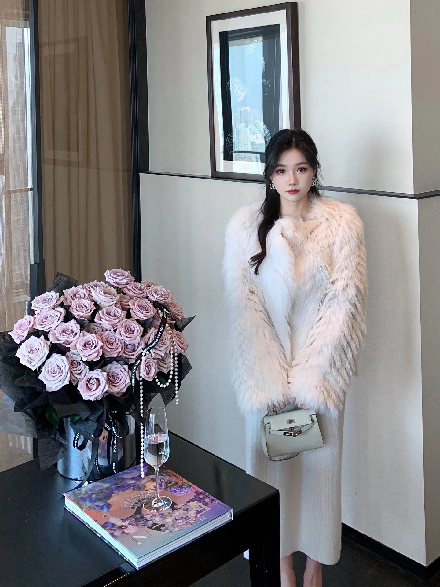 Ele Fur Coat Women's Winter Mid-Length Thiened Luxury Faionable Mink Quali Outerwear Long Sve Loose Fit
Ele Fur Coat Women's Winter Mid-Length Thiened Luxury Faionable Mink Quali Outerwear Long Sve Loose Fit