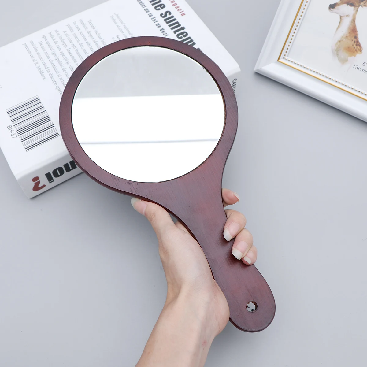 1Pcs Premium Portable Makeup Mirror Wooden Frame Handheld Mirror Large Clear Glass for Women Daily Grooming Handle
1Pcs Premium Portable Makeup Mirror Wooden Frame Handheld Mirror Large Clear Glass for Women Daily Grooming Handle