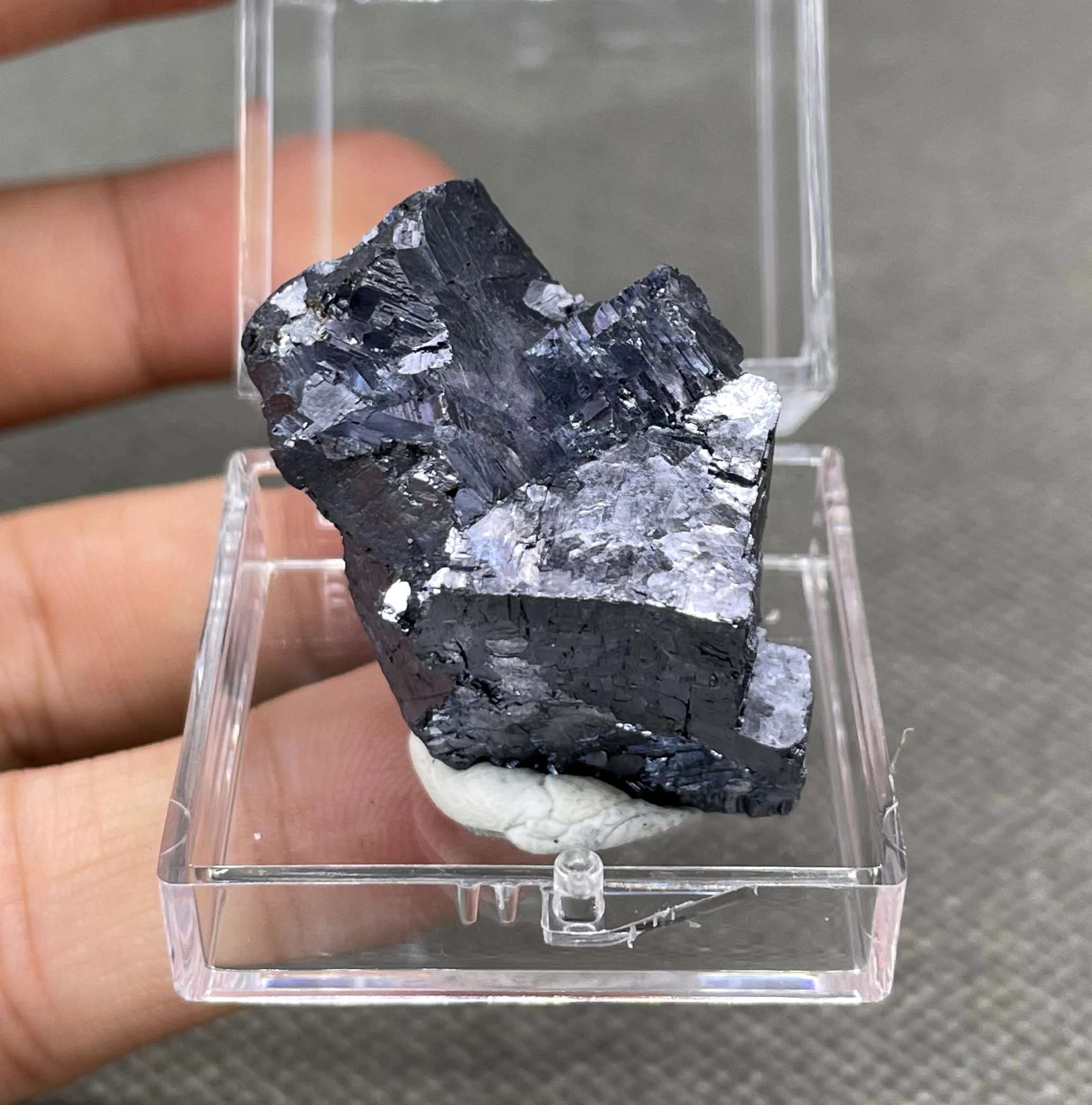 BEST! 100% Natural rare Galena mineral specimen stones and crystals healing crystals quartz gemstones + box size 3.4cm
BEST! 100% Natural rare Galena mineral specimen stones and crystals healing crystals quartz gemstones + box size 3.4cm