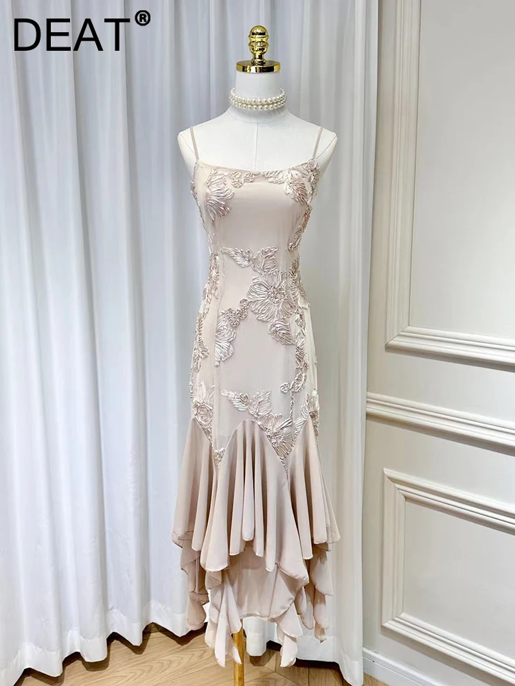 DEAT New Models Embroidery Zipper Camisole Dress For Women Zipper Sleeveless Solid Color Sleeveless Dresses Female 2024 15C197
DEAT New Models Embroidery Zipper Camisole Dress For Women Zipper Sleeveless Solid Color Sleeveless Dresses Female 2024 15C197