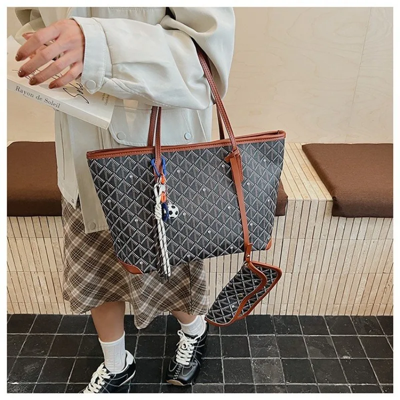 New Arrival 2026 Women's Printed Tote Bag - Large Capacity, Premium Trendy & Super Popular, Versatile Handheld/Shoulder Styles
New Arrival 2026 Women's Printed Tote Bag - Large Capacity, Premium Trendy & Super Popular, Versatile Handheld/Shoulder Styles