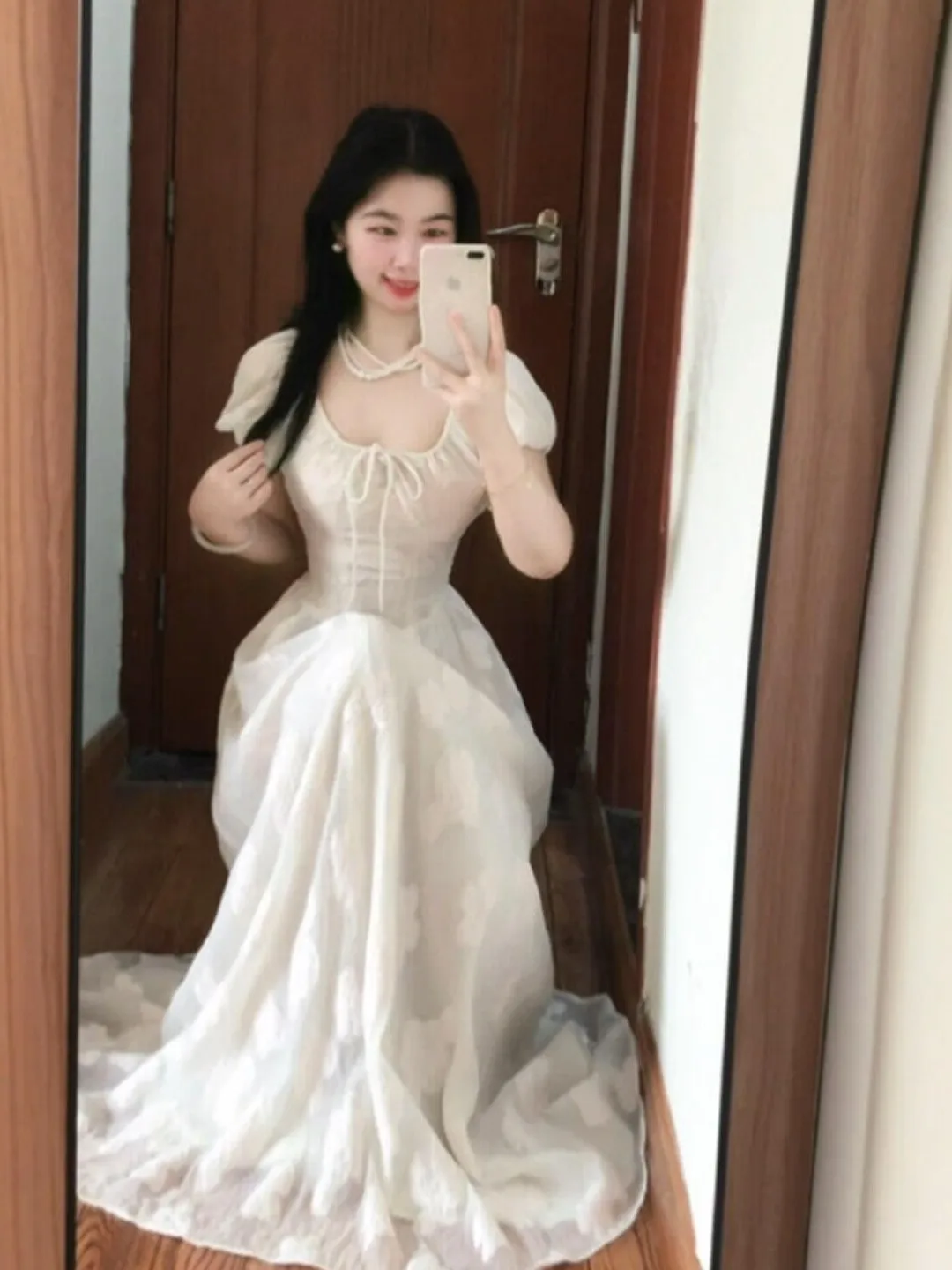 Unique Summer Fairy Tale Women's Slim Fit Dress Waist Cinched Beautiful Unisex Cotton Short Sleeve U-Neckline Midi Dress
Unique Summer Fairy Tale Women's Slim Fit Dress Waist Cinched Beautiful Unisex Cotton Short Sleeve U-Neckline Midi Dress