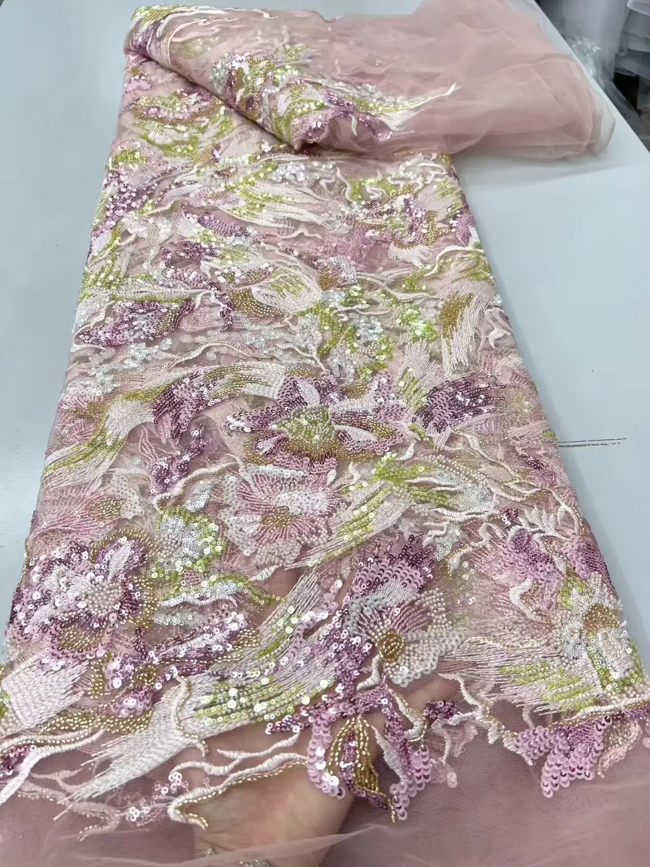 Clearance Sale African Lace Fabric High Quality Nigerian French Tulle Lace Fabric with Bead Sequin Wedding Party Dress Sewing
Clearance Sale African Lace Fabric High Quality Nigerian French Tulle Lace Fabric with Bead Sequin Wedding Party Dress Sewing