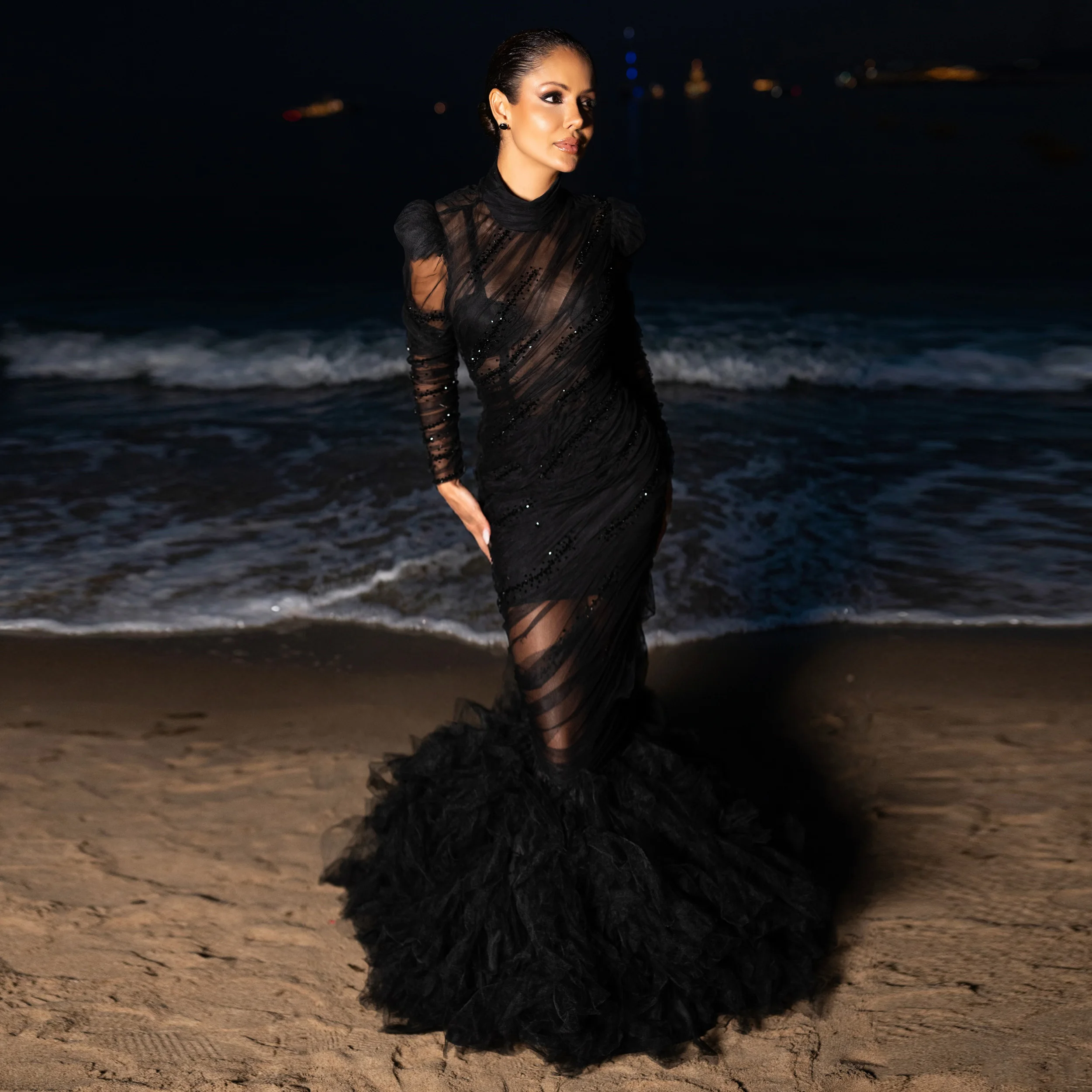Gothic Black Pleated Tulle Evening Dresses Glitter Beaded Illusion Formal Gown African Wedding Guest Dress Women Birthday Dress
Gothic Black Pleated Tulle Evening Dresses Glitter Beaded Illusion Formal Gown African Wedding Guest Dress Women Birthday Dress