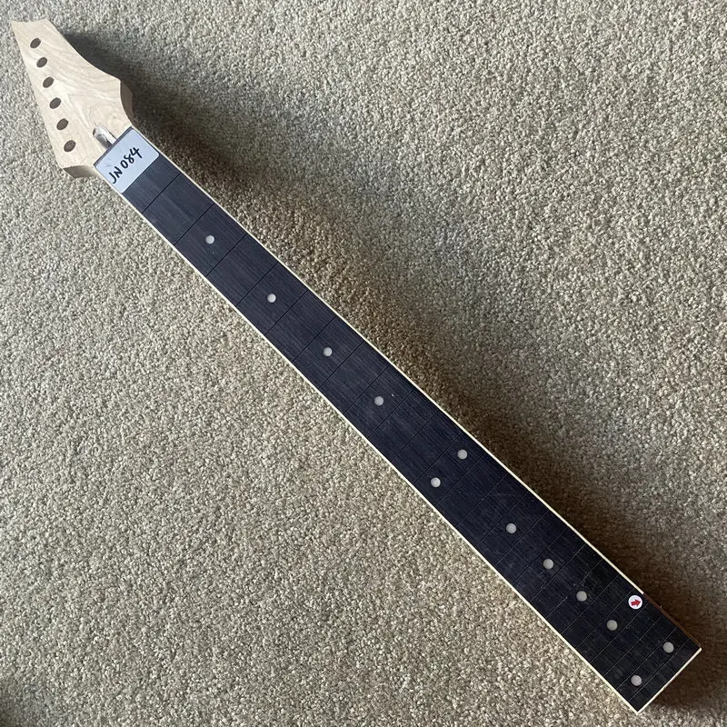 JN084 Unfinished 6 String Electric Guitar Neck No Frets Maple+Rosewood Binding Damaged Maple+Rosewood DIY Part
JN084 Unfinished 6 String Electric Guitar Neck No Frets Maple+Rosewood Binding Damaged Maple+Rosewood DIY Part