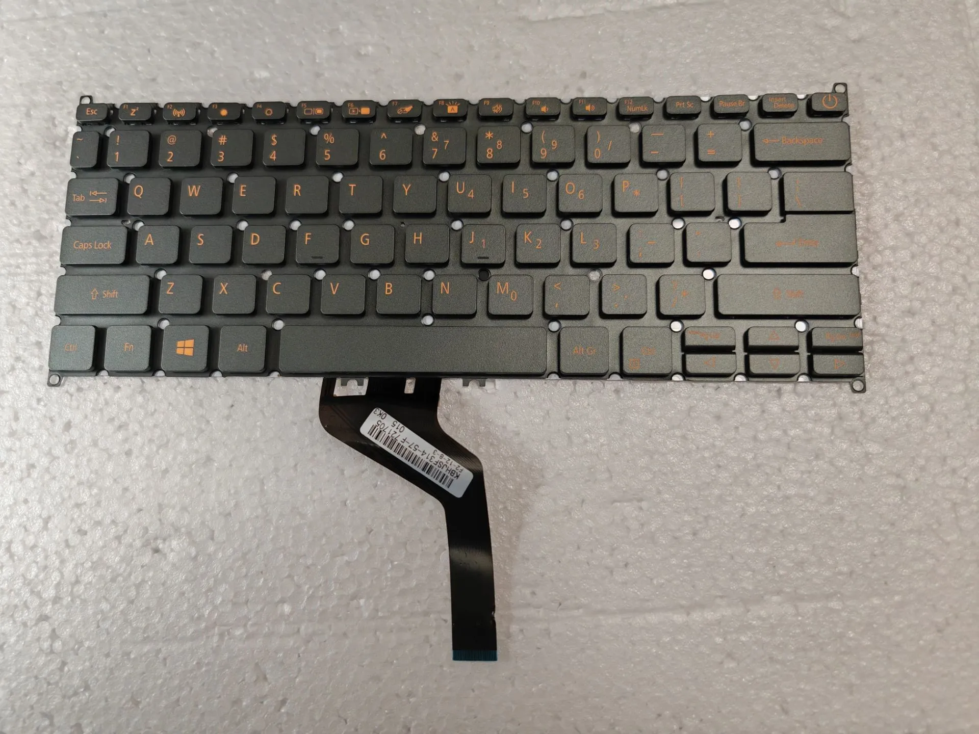 New For ACER Swift 3 SF314-41 SF314-42 SF314-52 SF314-53 SF314-54 SF314-55 SF314-59 N19C4 N19H4 US Golden Backlit Keyboard
New For ACER Swift 3 SF314-41 SF314-42 SF314-52 SF314-53 SF314-54 SF314-55 SF314-59 N19C4 N19H4 US Golden Backlit Keyboard