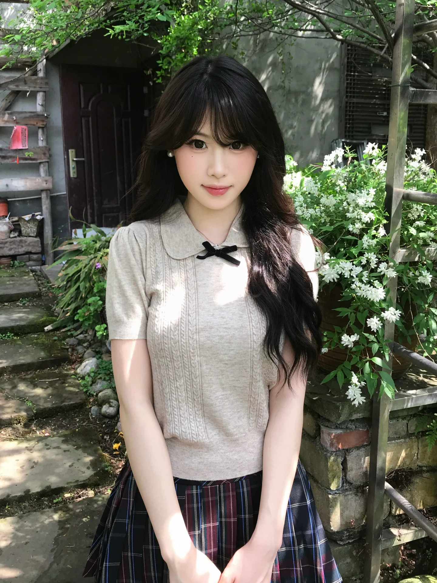 Sweet Style Slim Fit Short Sleeve Knitted Sweater with Bowknot for Women Breathable Soft Fabric Korean Style Summer Top
Sweet Style Slim Fit Short Sleeve Knitted Sweater with Bowknot for Women Breathable Soft Fabric Korean Style Summer Top