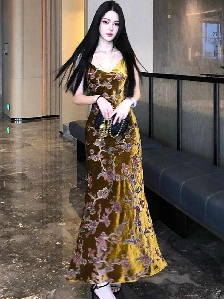 Spring Autumn Velvet Floral Chic Sling Sexy Long Dress Women Elegant Luxury Ruffled Festival Dress 2026 Korean Bodycon Vestidos
Spring Autumn Velvet Floral Chic Sling Sexy Long Dress Women Elegant Luxury Ruffled Festival Dress 2026 Korean Bodycon Vestidos