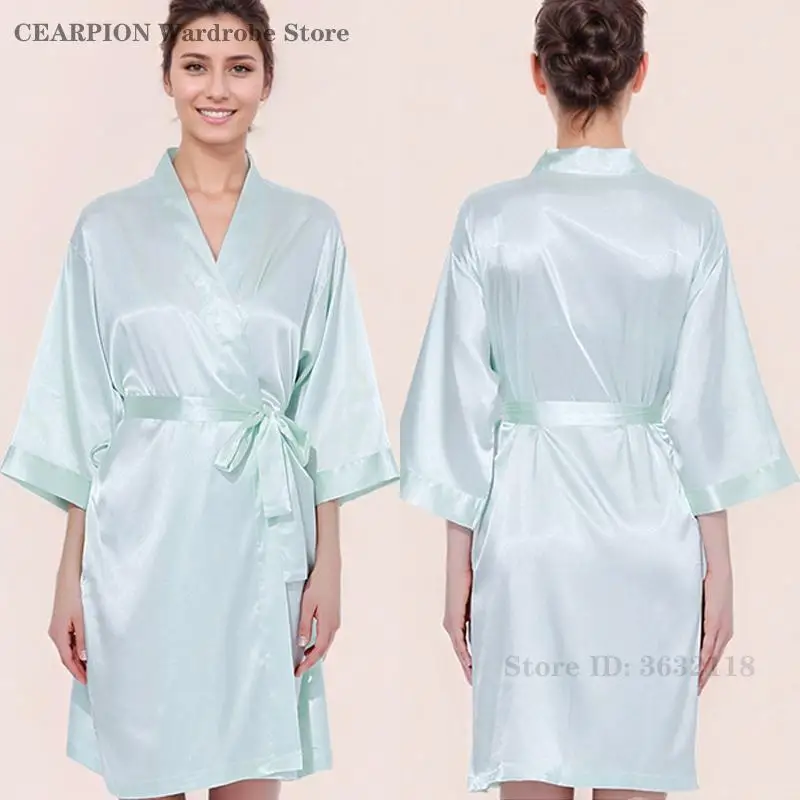 Женское свадебное домашнее платье невесты, короткий халат, атласное кимоно, домашняя одежда из ледяного шелка, женское атласное домашнее белье, ночное белье, халаты для душа
Женское свадебное домашнее платье невесты, короткий халат, атласное кимоно, домашняя одежда из ледяного шелка, женское атласное домашнее белье, ночное белье, халаты для душа