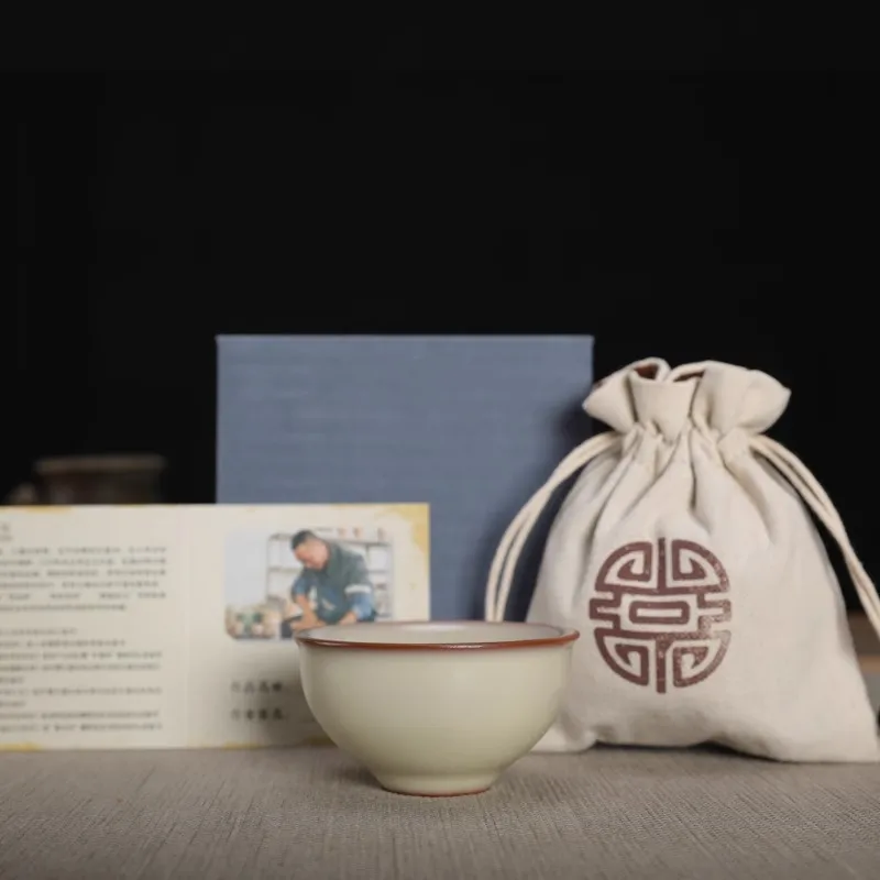 Longquan Ge Kiln Celadon Iron Body Lard Jelly Tea Cup Jin Lian Handcrafted Outward Edge Cup Host Cup Ceramic Chinese Collection 
Longquan Ge Kiln Celadon Iron Body Lard Jelly Tea Cup Jin Lian Handcrafted Outward Edge Cup Host Cup Ceramic Chinese Collection